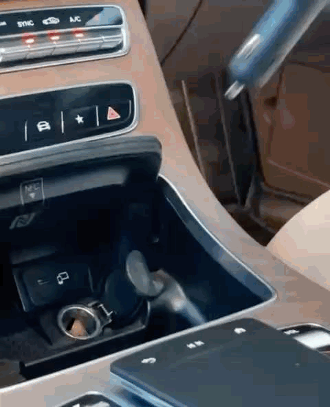 מטען לרכב 4 ב1