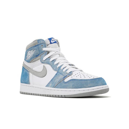 NIKE AIR JORDAN 1 RETRO HYPER ROYAL | נעליי נייק אייר ג׳ורדן