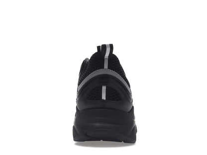 נעליים שחורות